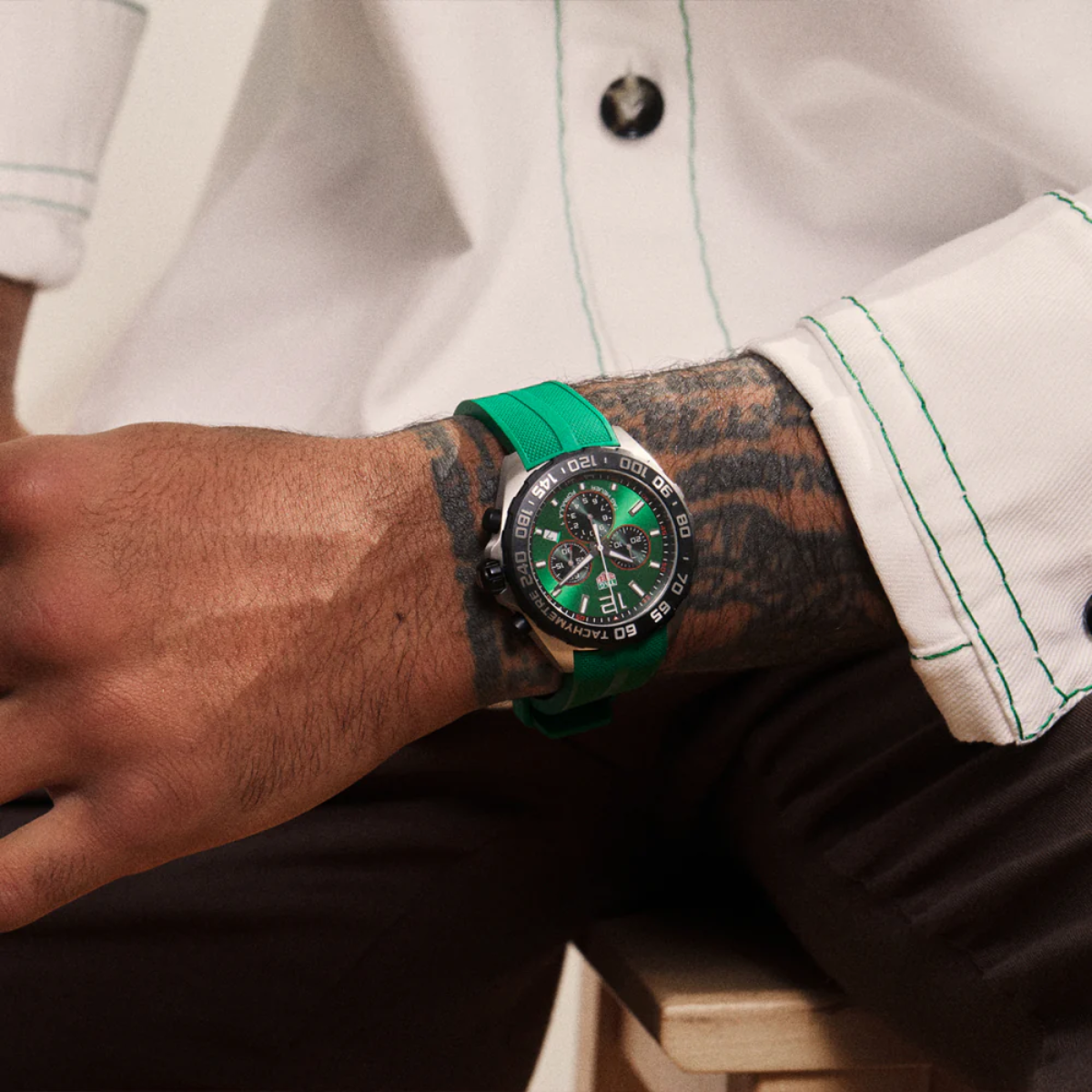 Relógio T.H Formula 1 Tachymetre Fundo Verde - Pulseira Borracha