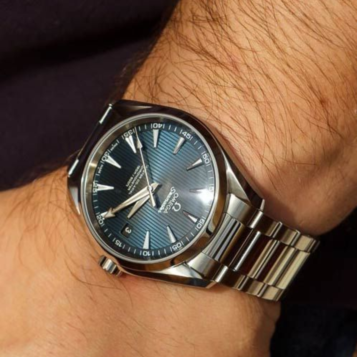 Relógio Omega Seamaster Aqua Terra 150M Calibre 8500 Fundo Azul