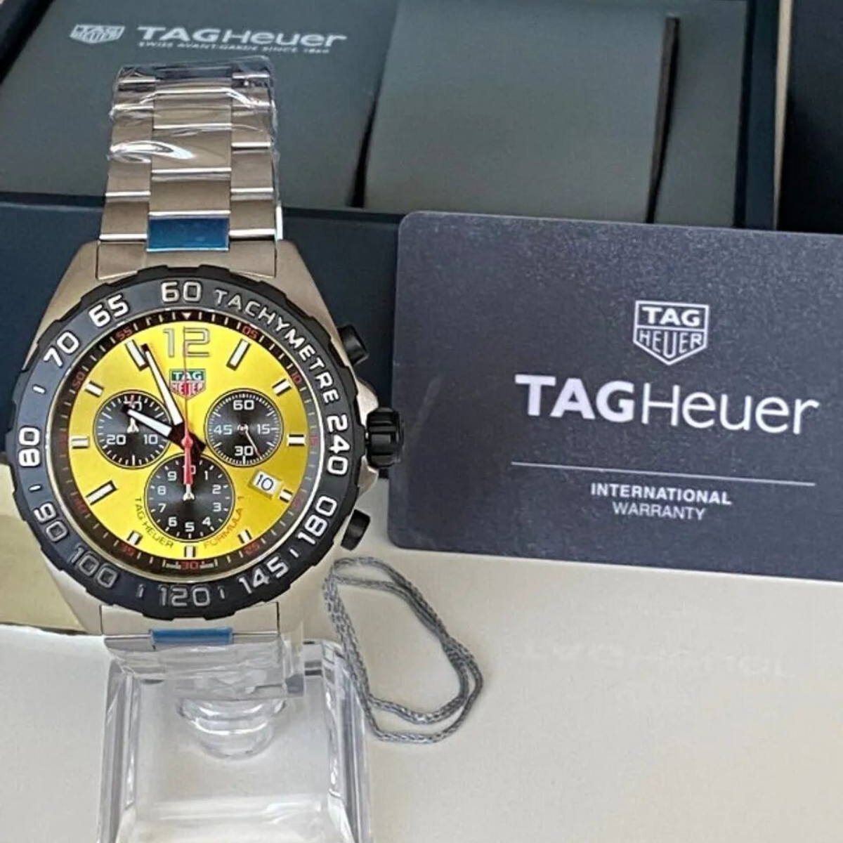 Relógio T.H Formula 1 Tachymetre Fundo Amarelo