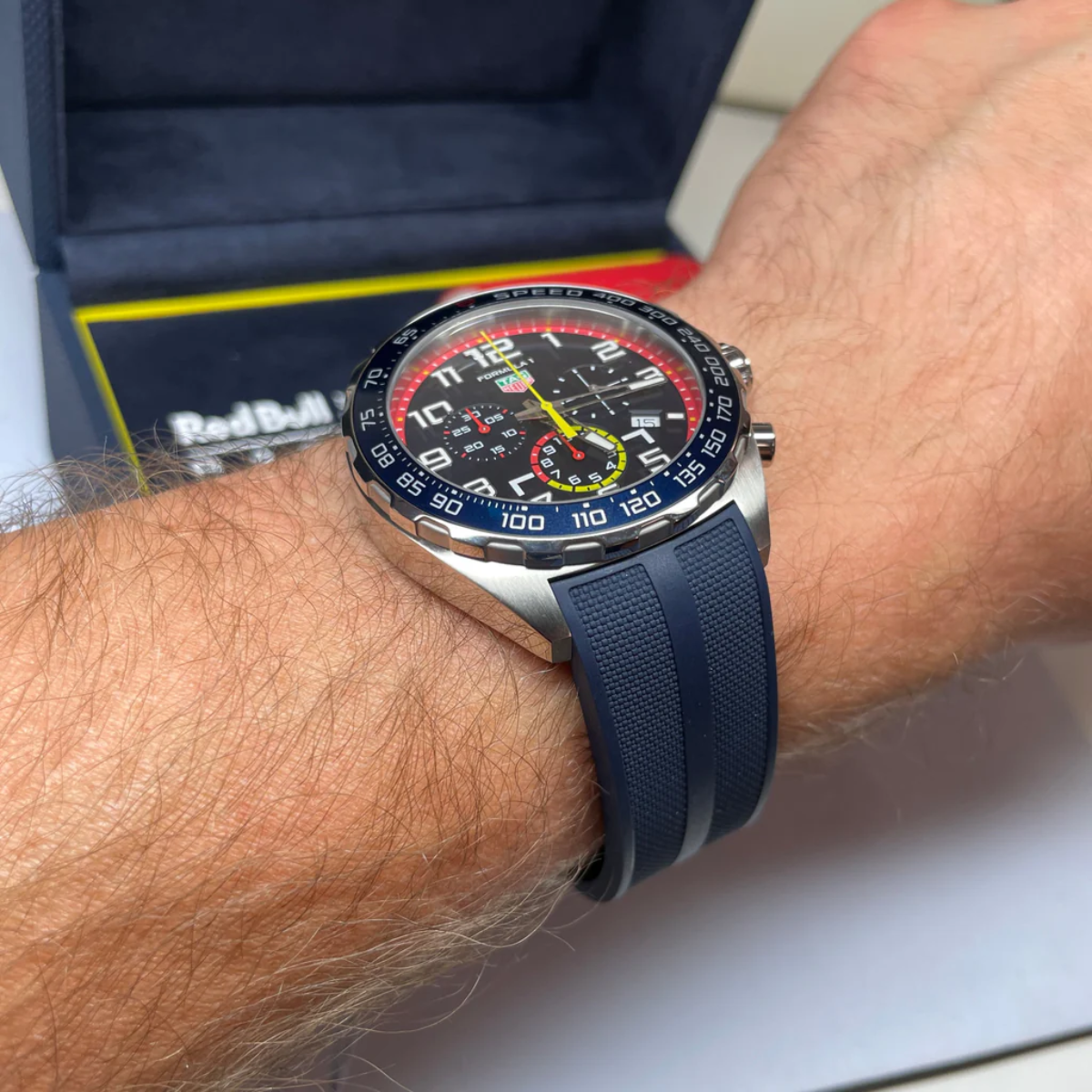 Relógio T.H Formula 1 Red Bull Pulseira Borracha - Edição Especial