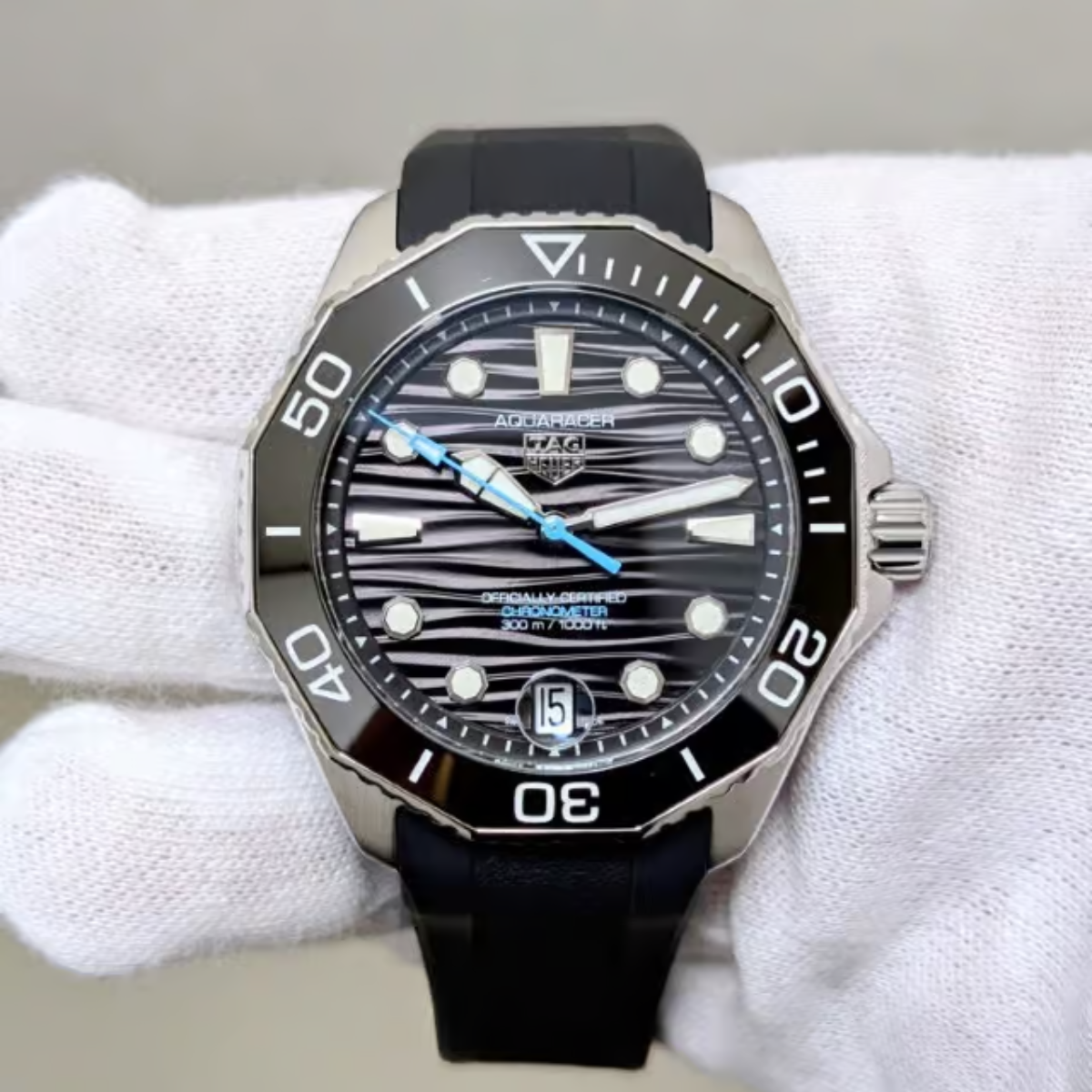 Relógio T.h Aquaracer Preto Professional 300 Date - Pulseira Borracha