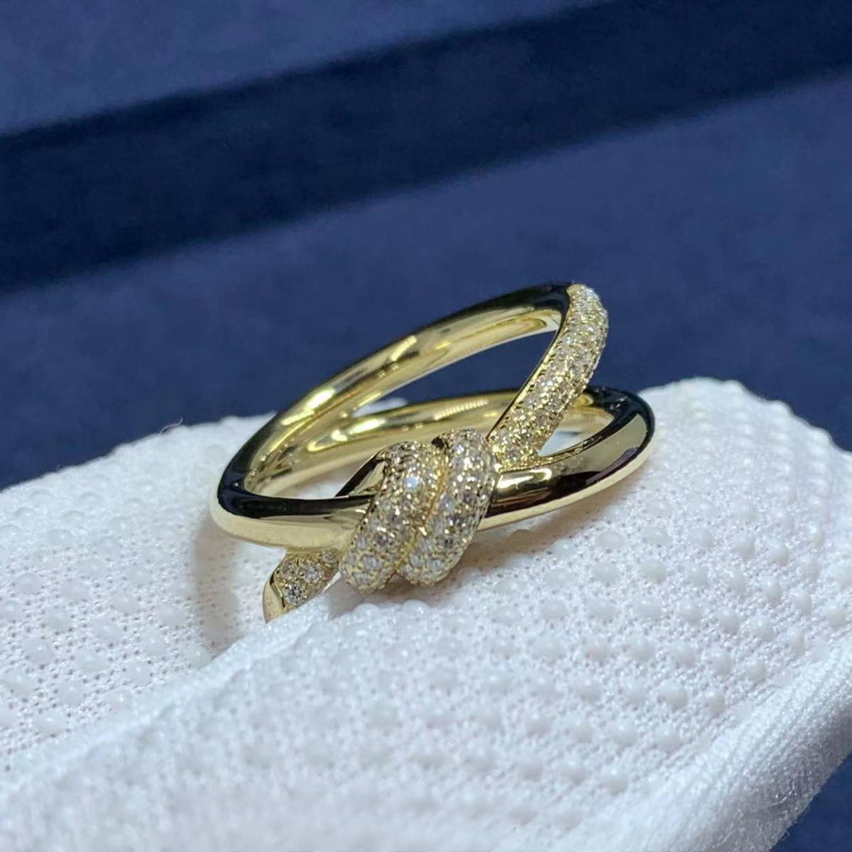 Anel Knot Nó Entrelaçado Cravejado - Ouro 18K