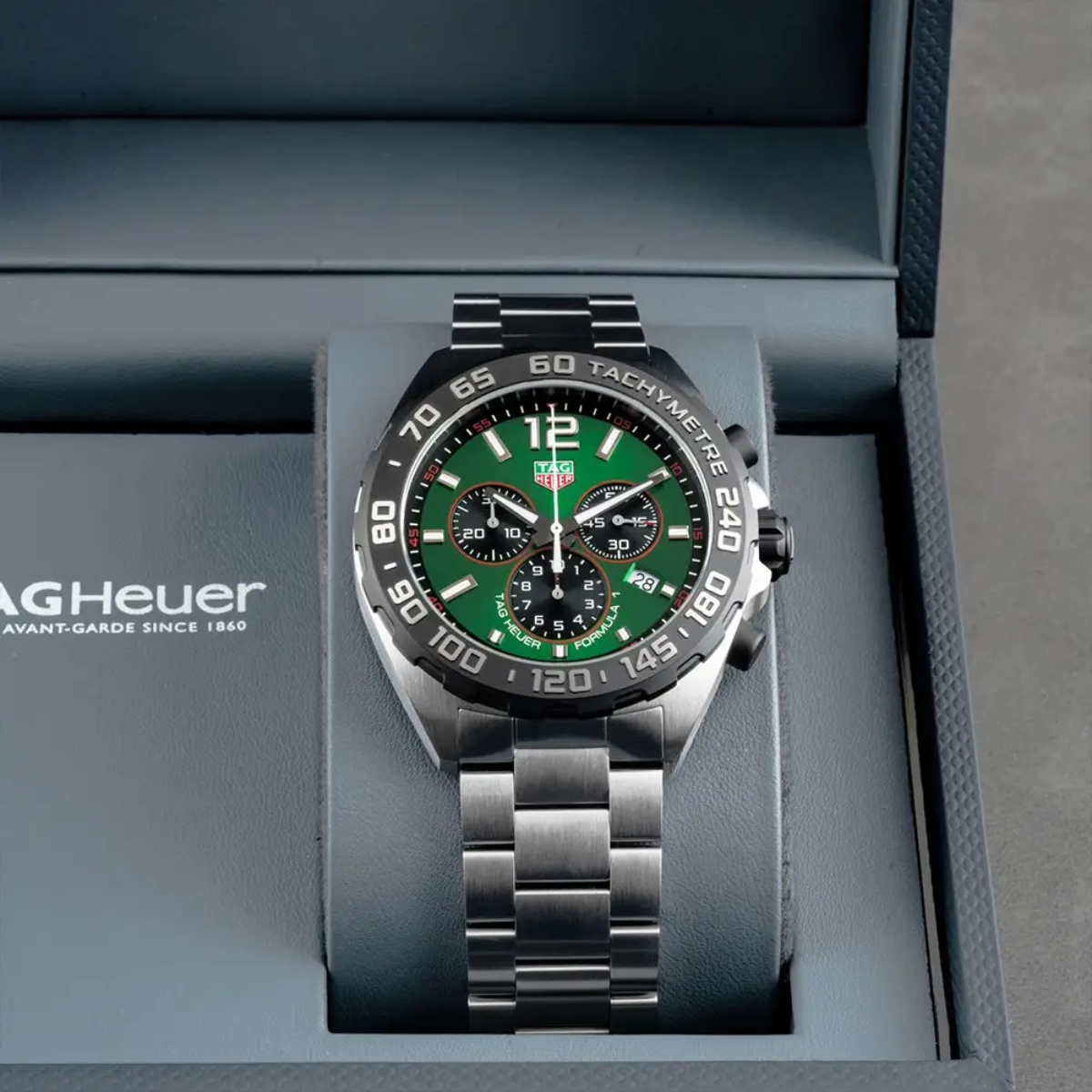 Relógio T.H Formula 1 Tachymetre Fundo Verde