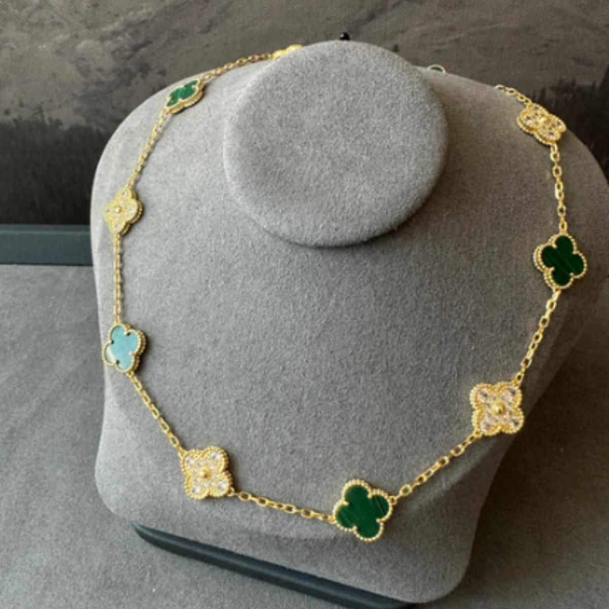 Colar Vintage Alhambra 10 Trevos Cravejado Snowflake - Ouro 18K