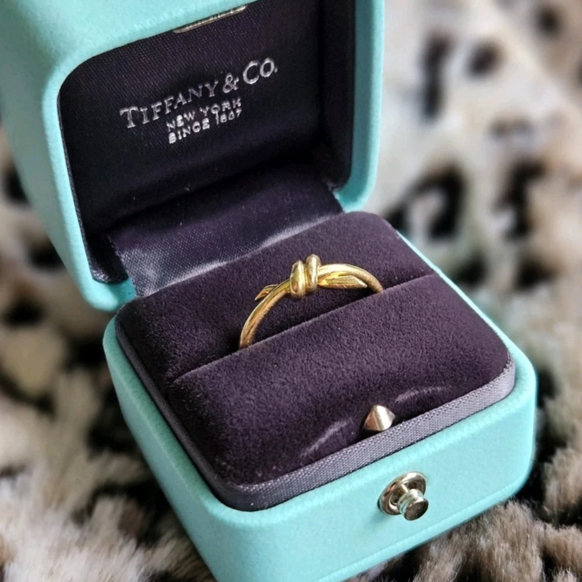 Anel Knot Nó - Ouro 18k