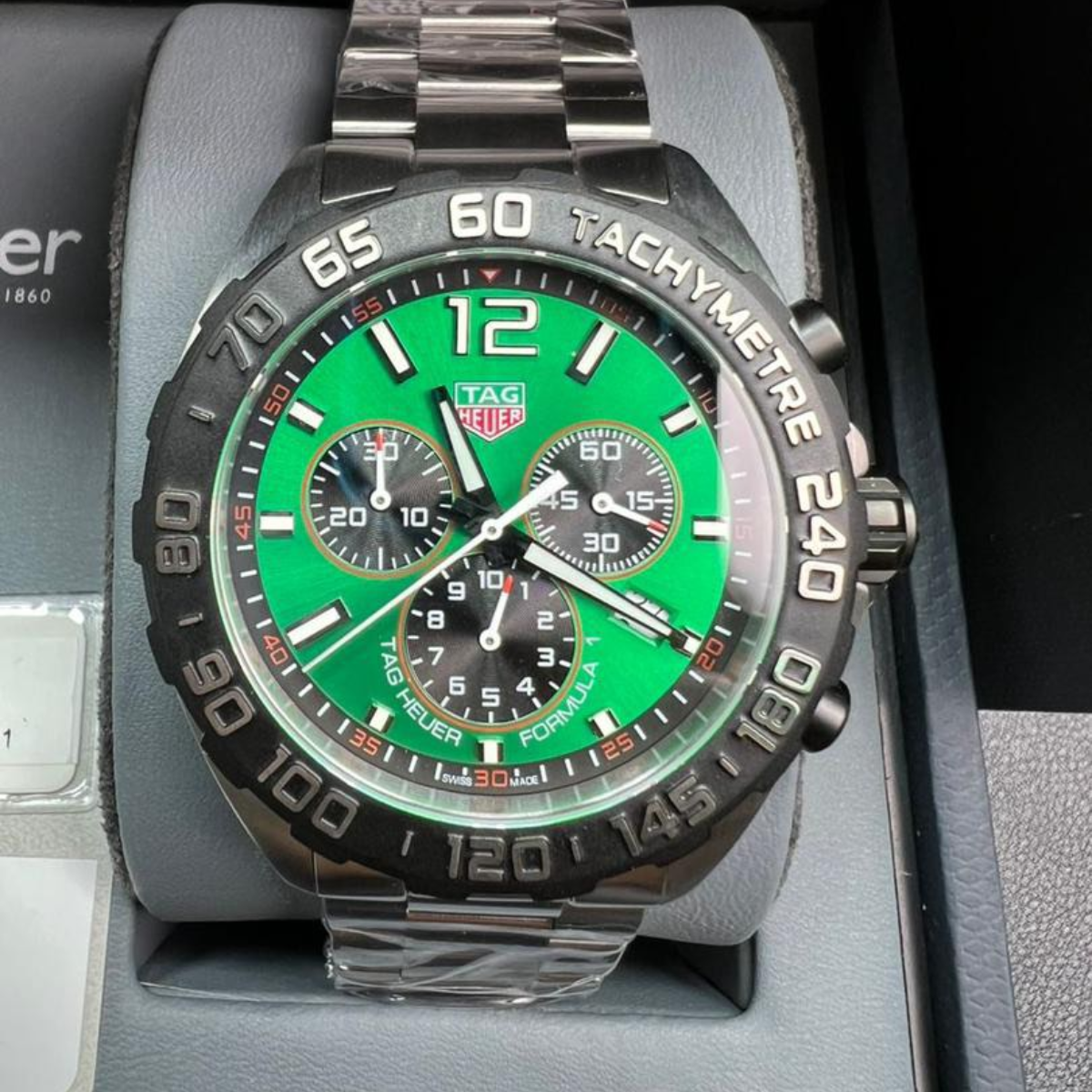 Relógio T.H Formula 1 Tachymetre Fundo Verde
