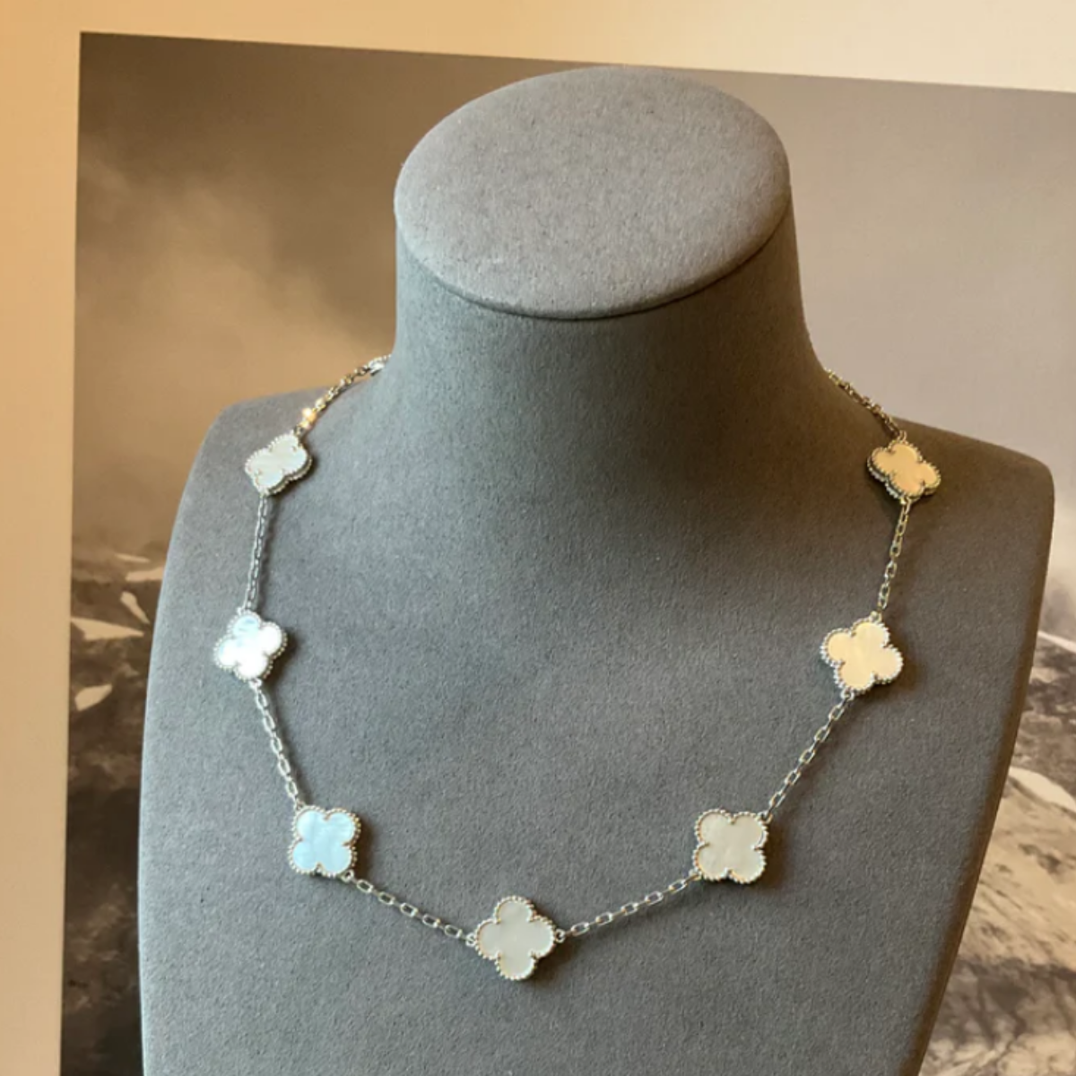 Colar Vintage Alhambra 10 Trevos Branco - Prata de Lei