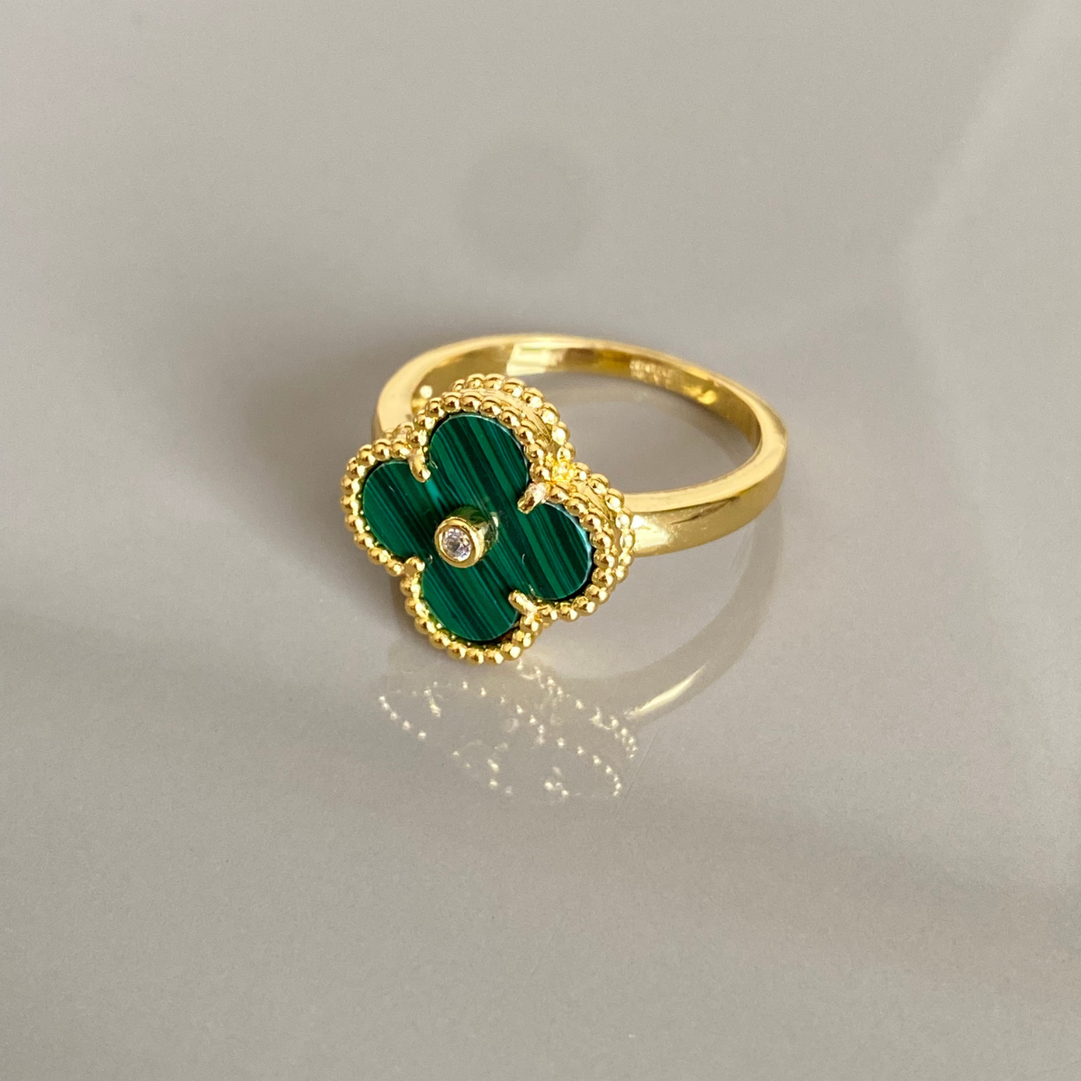 Anel Vintage Alhambra Verde - Ouro 18K