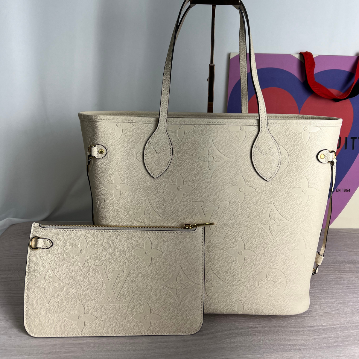 Bolsa LV Tote Neverfull MM Creme