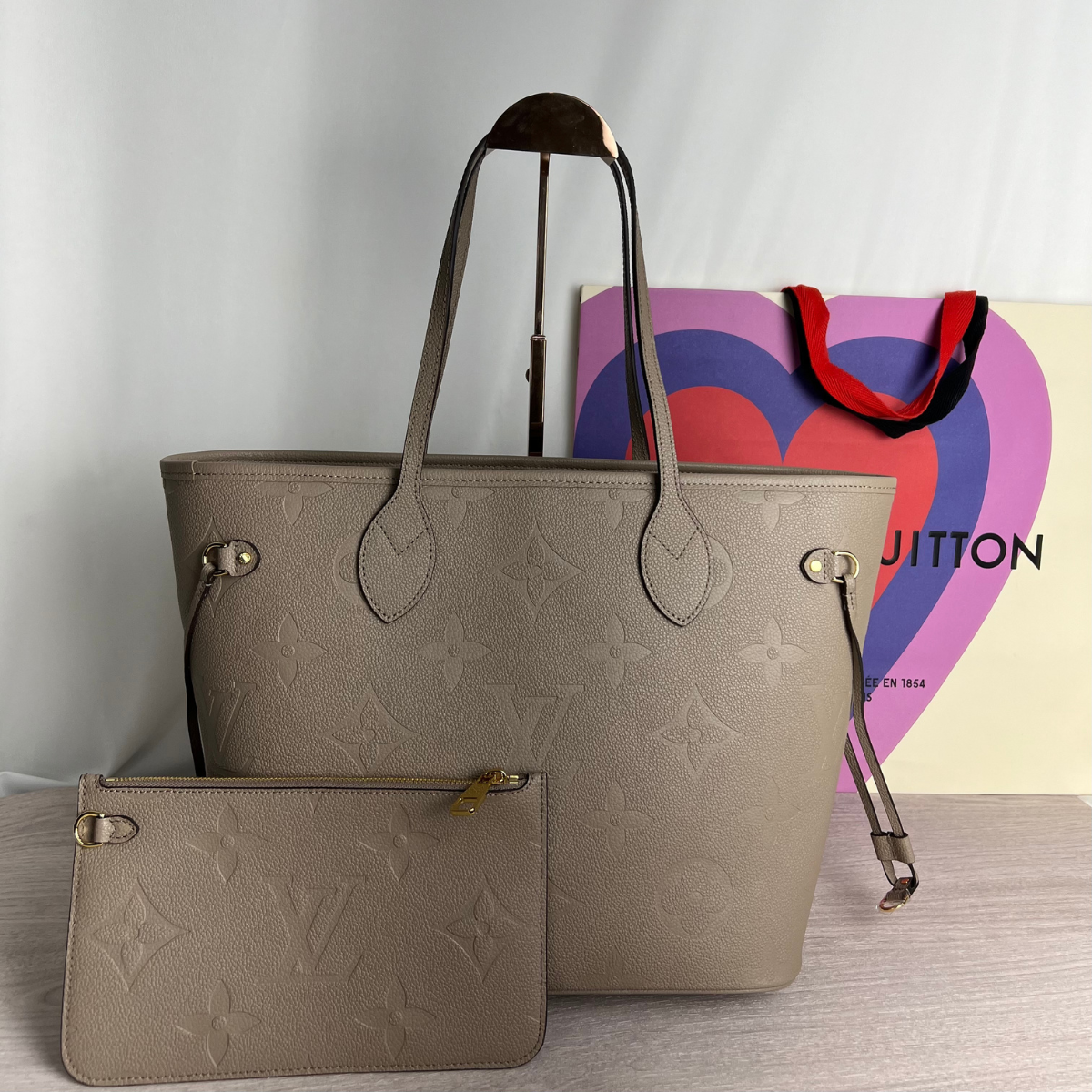 Bolsa LV Tote Neverfull MM Cinza