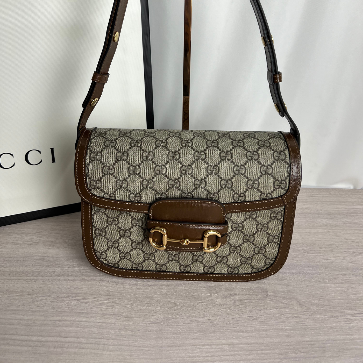 Bolsa De Ombro Horsebit 1955 Médio Marrom Estampada