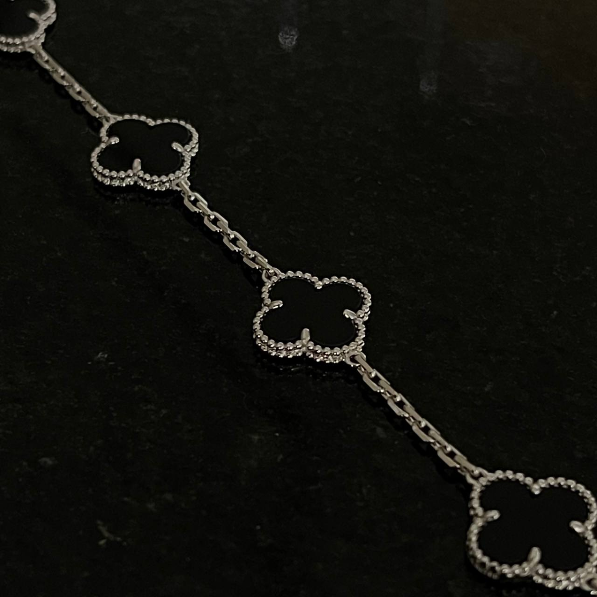 Colar Vintage Alhambra 10 Trevos Preto - Prata de Lei