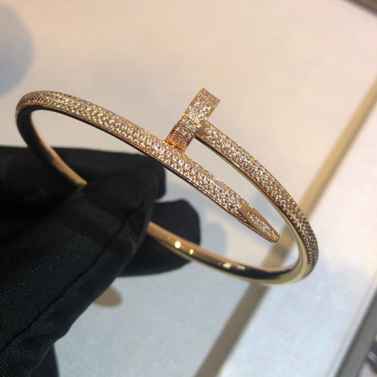 Bracelete Prego Juste un Clou Cravejado - Ouro 18K