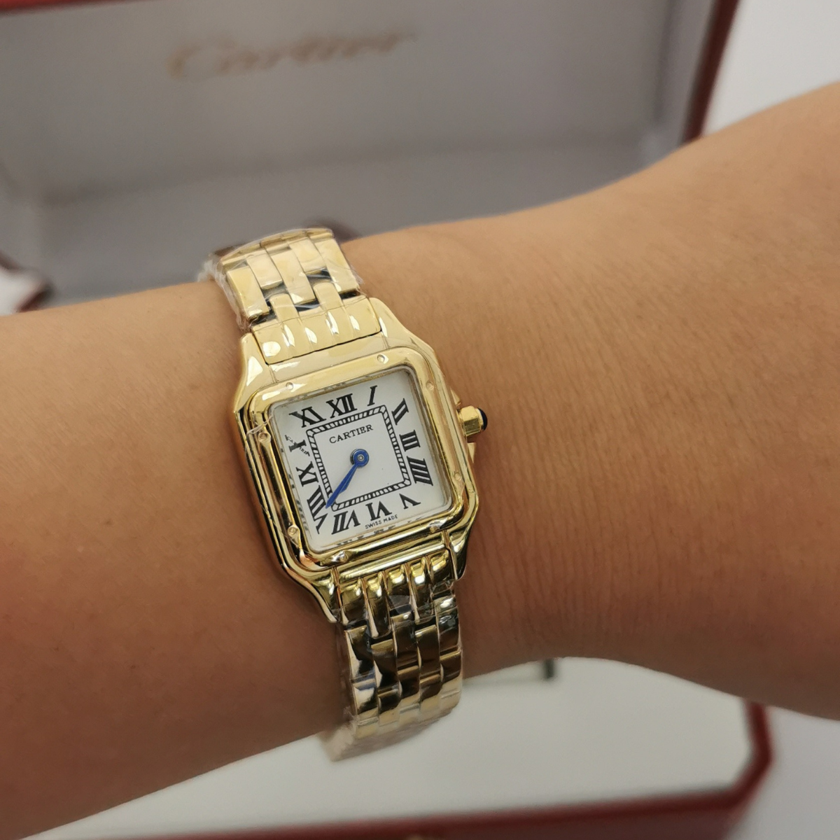 Relógio Mini Panthère Quadrado Dourado