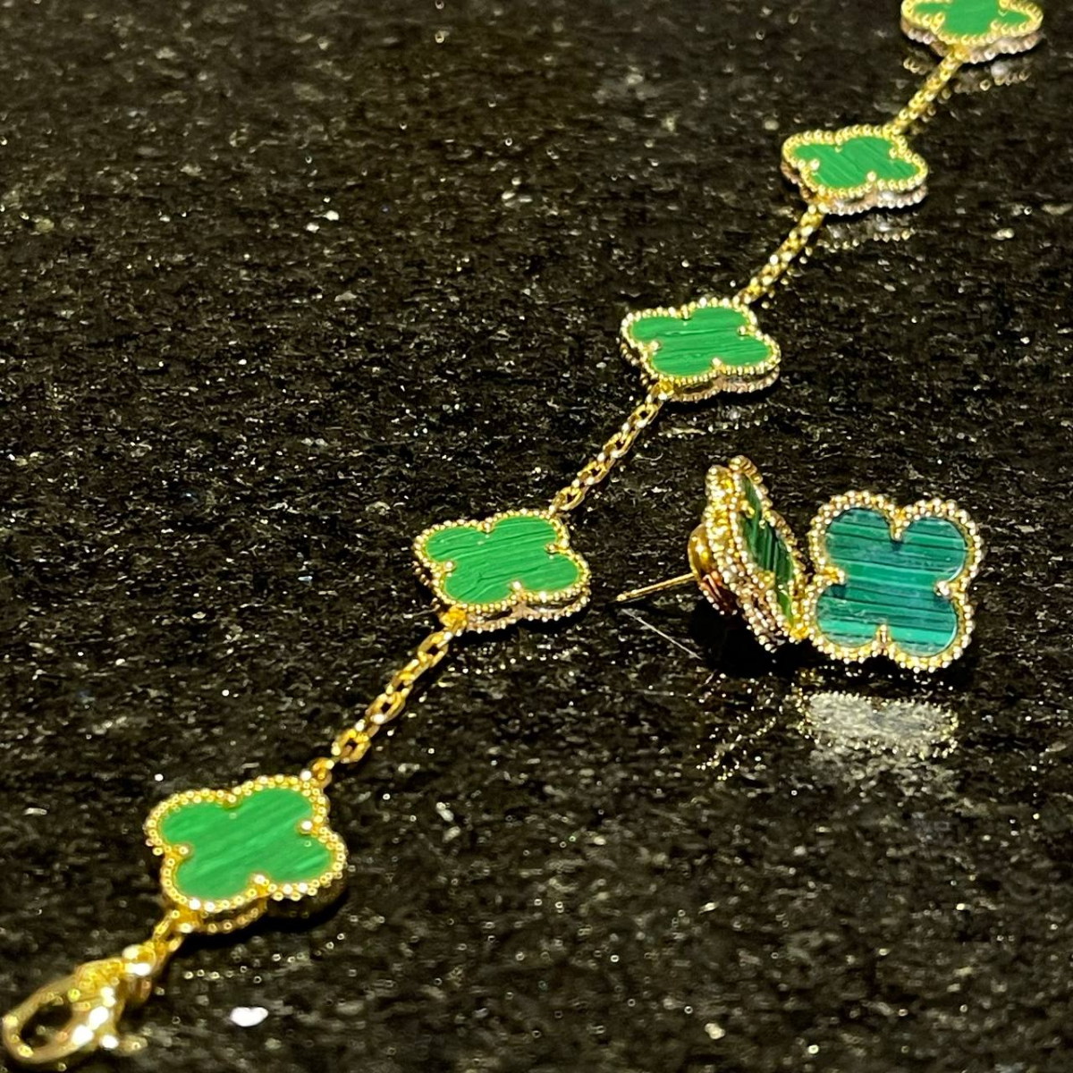 Conjunto Alhambra Trevo Colar 10 Trevos e Pulseira Verde - Ouro 18K