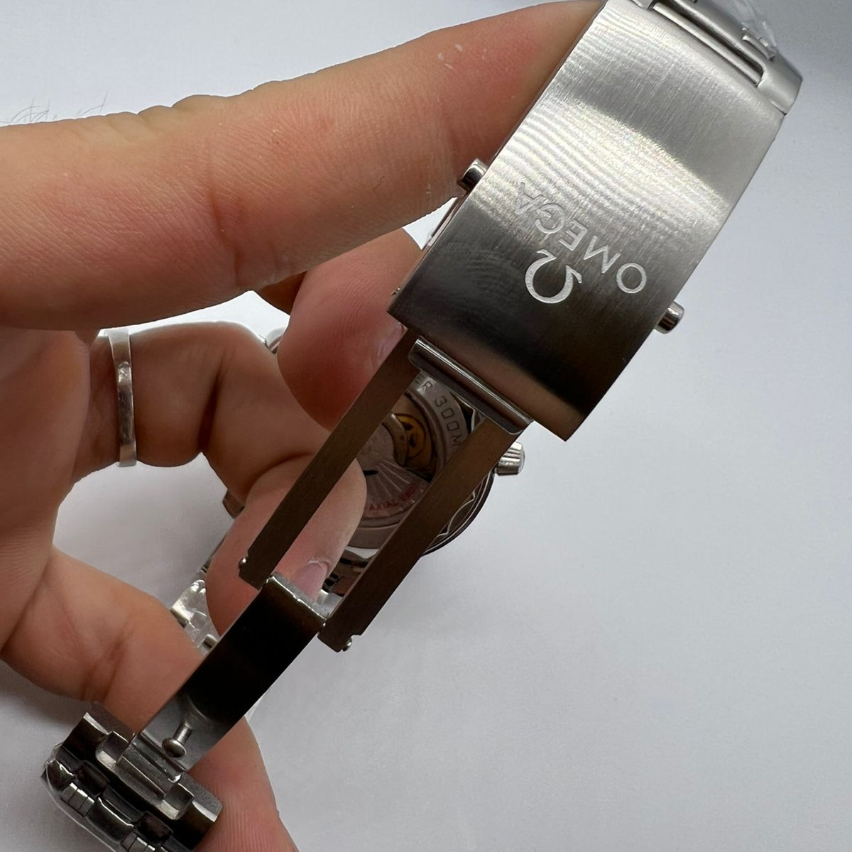 Relógio Omega Seamaster Diver 300M Fundo Preto