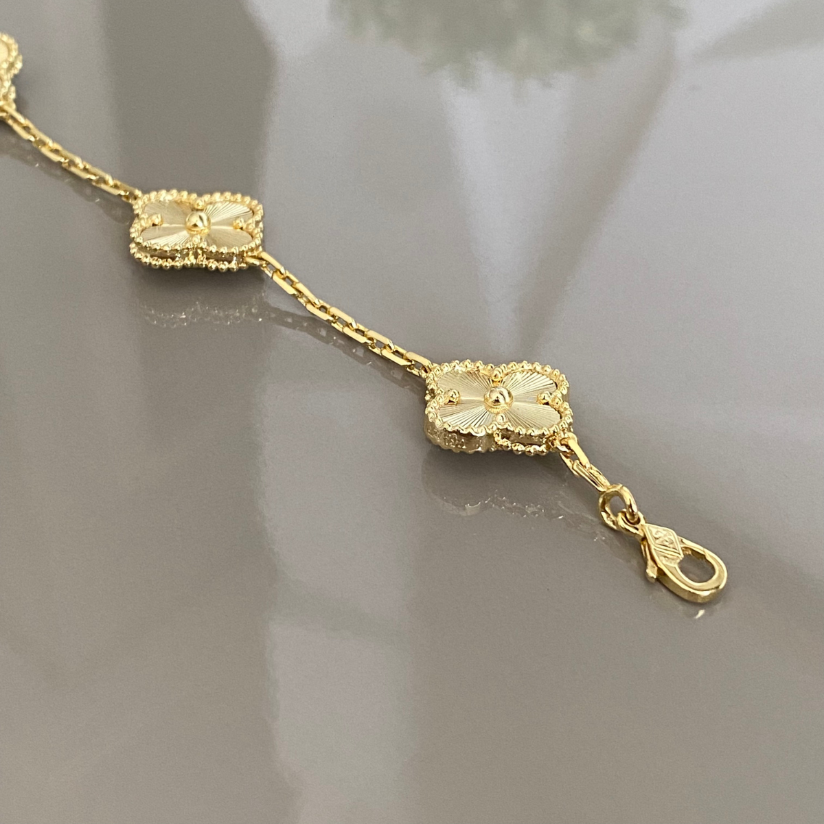 Colar Vintage Alhambra 10 Trevos Brilhante - Ouro 18K