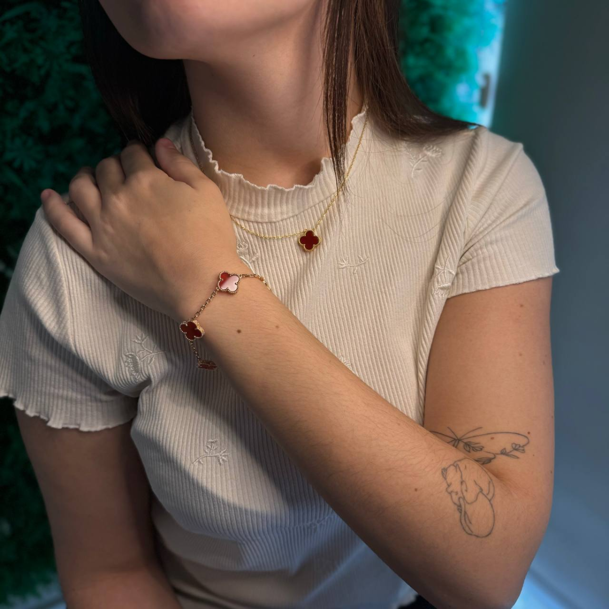 Conjunto Alhambra Trevo Colar 10 Trevos e Pulseira Vermelho - Ouro 18K